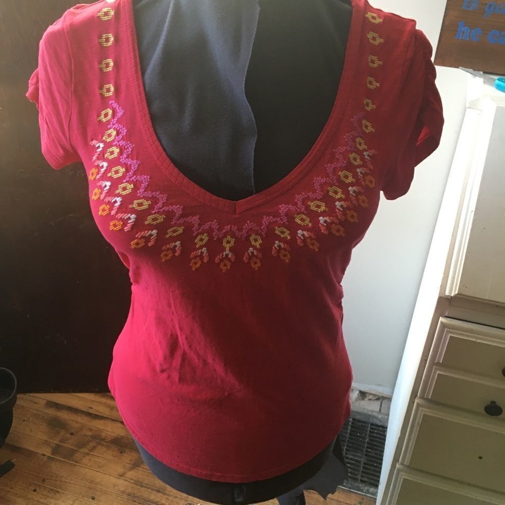 Athleta Embroidered flower neckline T-shirt